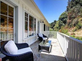 2056 Mandeville Canyon Rd, Los Angeles, CA 90049