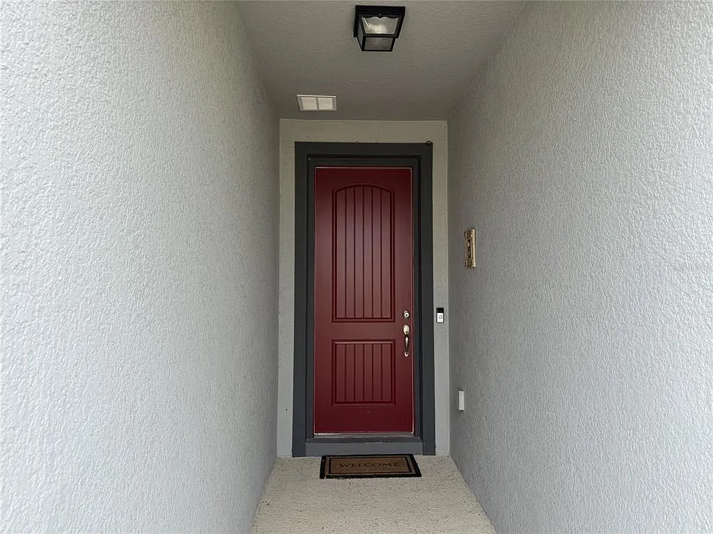 4 bed, 2.0 bath, 1943 sqft, $2,200 — Photo 4