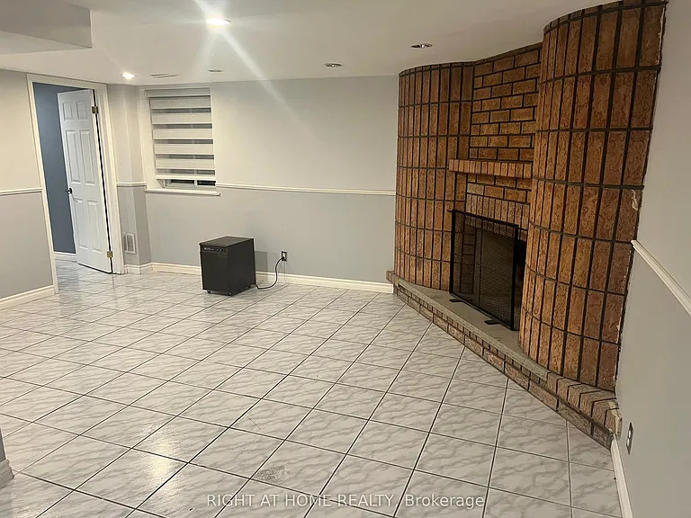 272 Nahani Way #BASEMENT — Photo 9