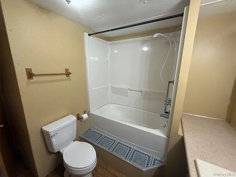 20 Tanglewood Park Dr — Photo 10