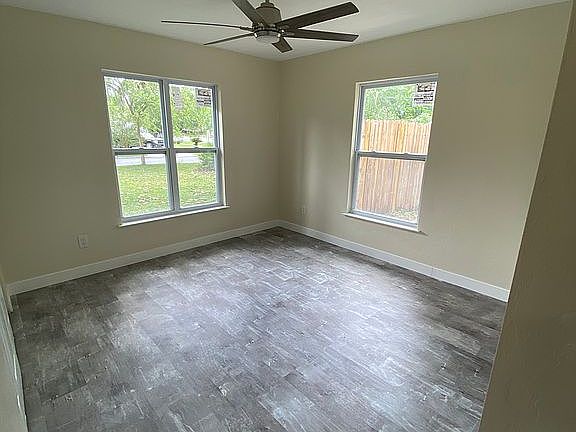 3rd image of 3326 NW 46th Ave