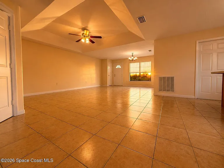 823 Angela Ave #A — Photo 4