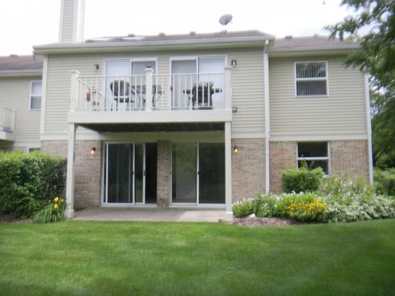 2nd image of 2838 Meadow Ln Unit W1