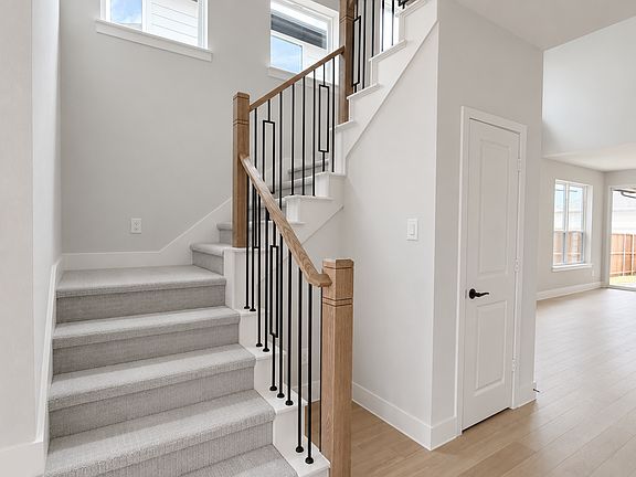 2nd image of 7183 Lathrop Ln