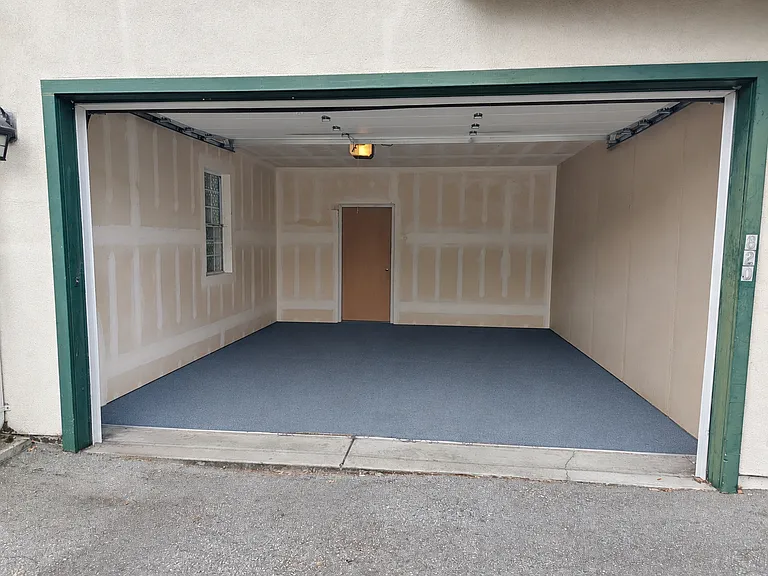 One garage is offered. The other one is in reserve for the property owner.