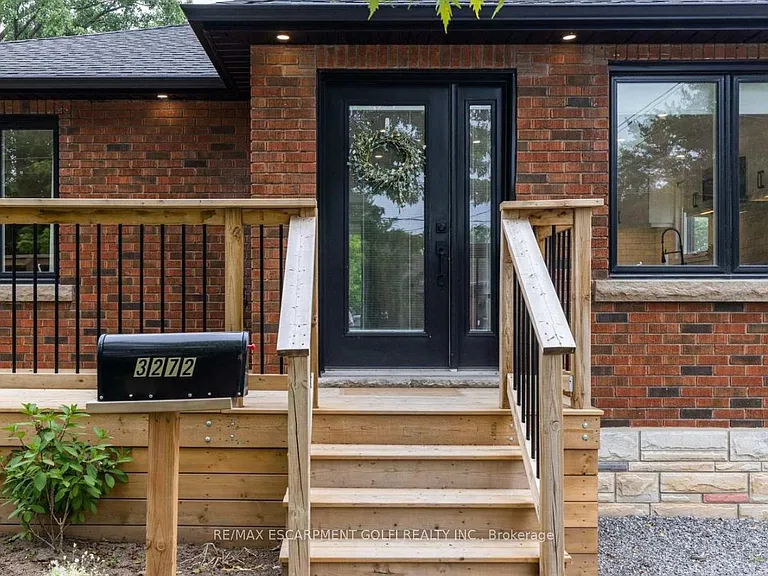 3272 Frances Ave #MAIN — Photo 2