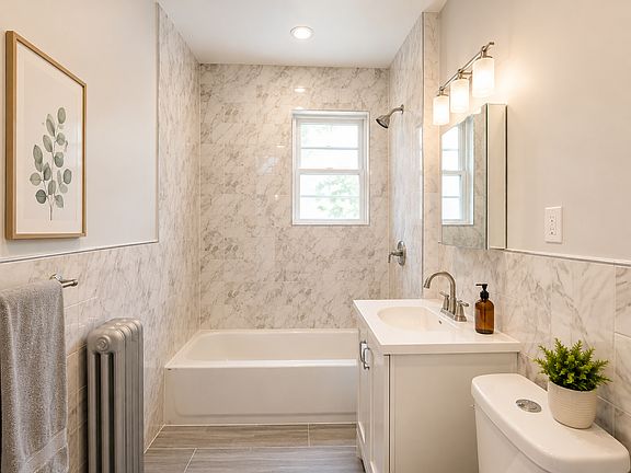 3rd image of 41-43 42nd St #3RC