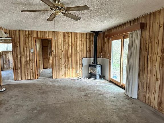 4th image of 44168 Pine Flat Drive