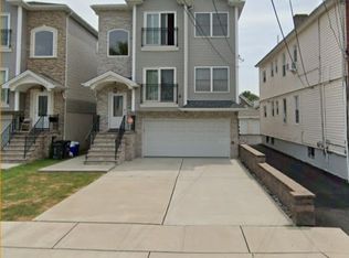 825 Jackson Ave, Elizabeth, NJ 07201