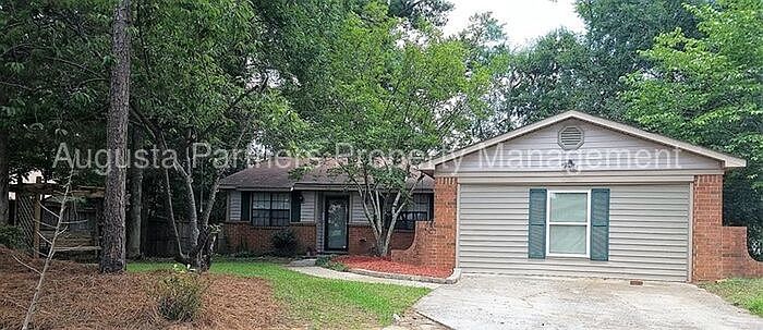 1st image of 142 Oakridge Dr