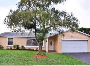 4950 SW 12th St, Pompano Beach, FL 33068