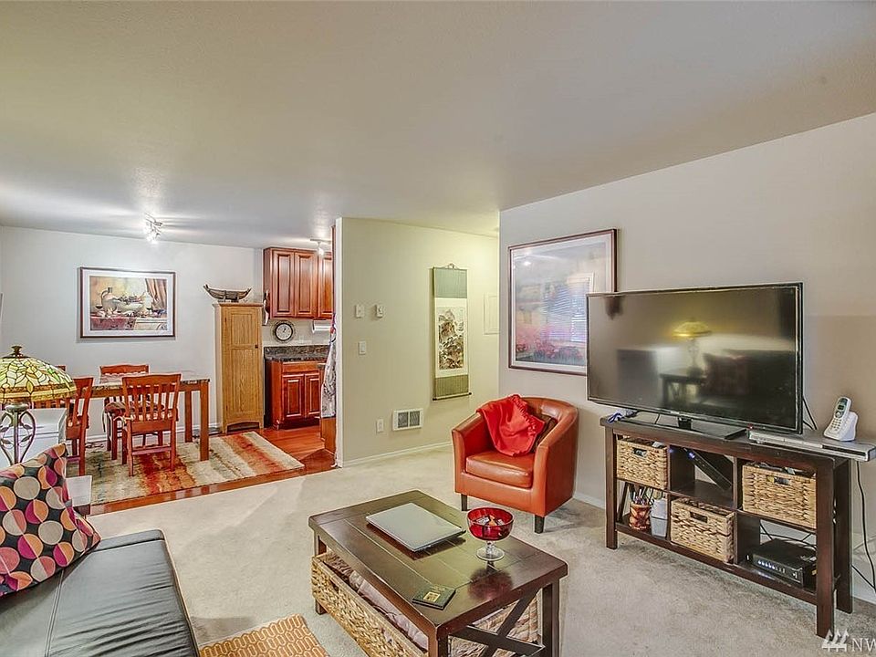 1st image of 14300 32nd Ave NE APT 205
