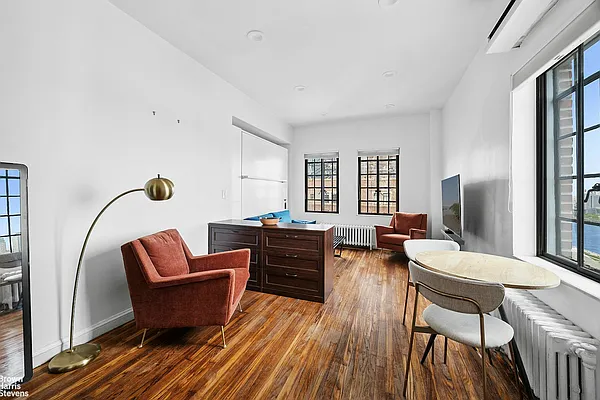 25 Tudor City Place #2101