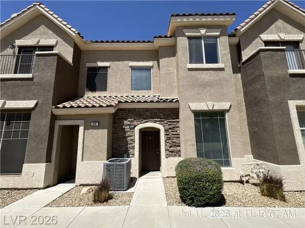 316 Fountain Crossing Ln, Henderson, NV 89074