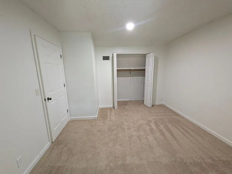 1107 Quail Ct W — Photo 13