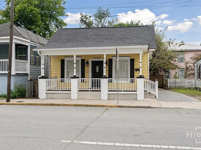 1106 E Broad St — Photo 3