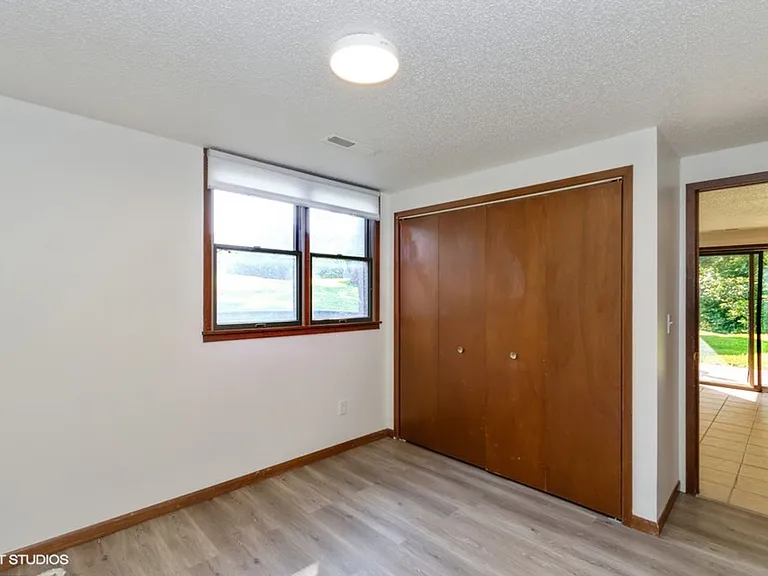 1359 Southview Cir — Photo 24