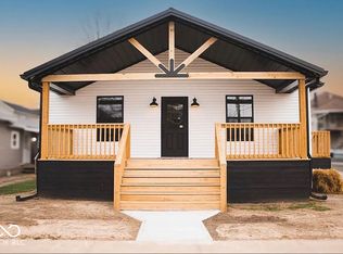 424 W 1st St, Rushville, IN