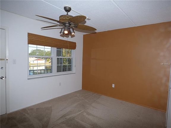 3rd image of 841 Patricia Ave APT 303