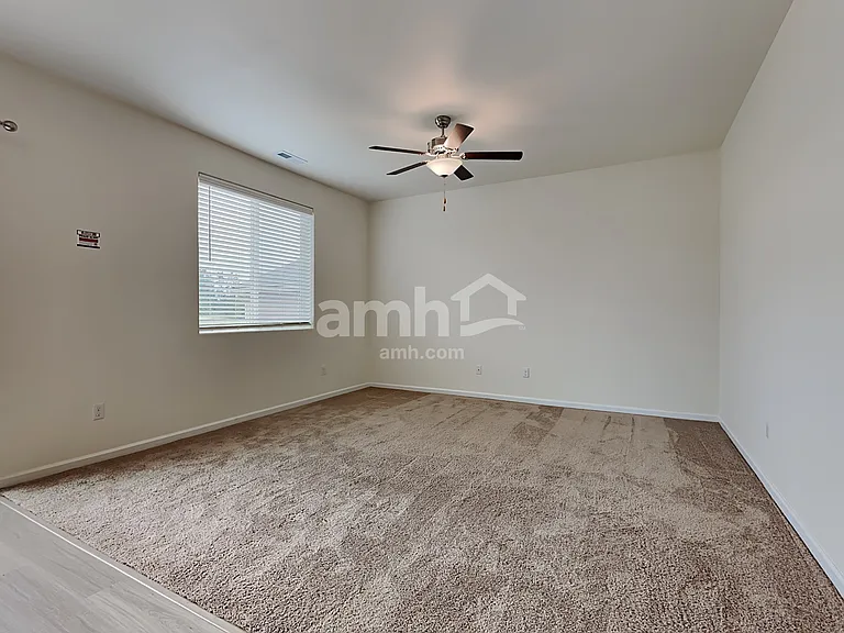 1219 W 15th Ave — Photo 4
