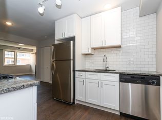 Seeley, Chicago, IL 60645