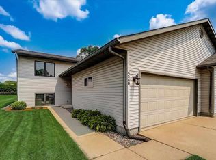 4548 Windsor Rd, Windsor, WI 53598