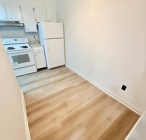3201 Chamberlayne Ave #105 — Photo 3