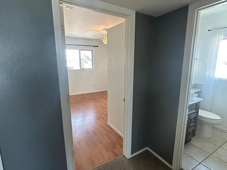 6916 W Georgia Ave — Photo 35