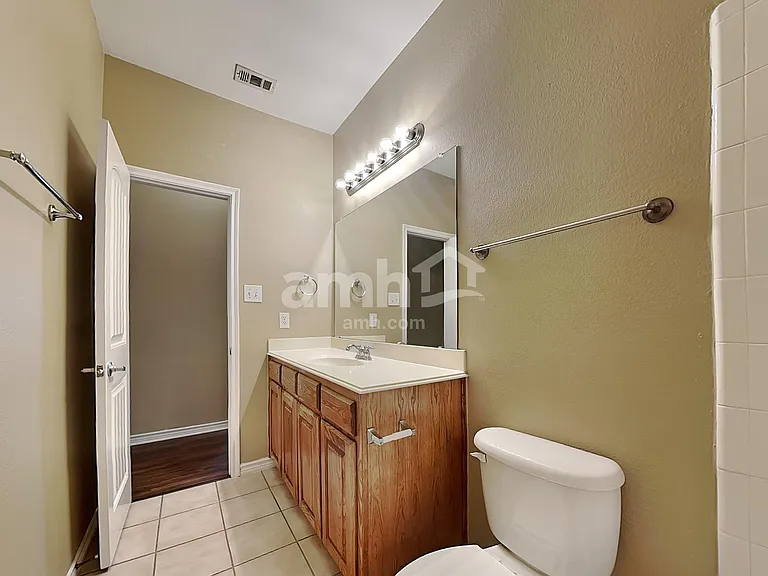 1325 Tanglevine Ln — Photo 14