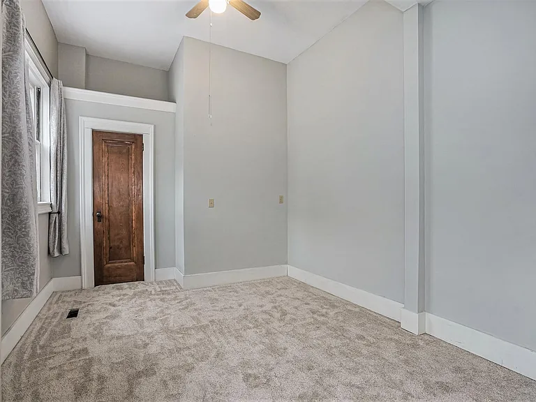 231 Paris Ave SE #4 — Photo 14