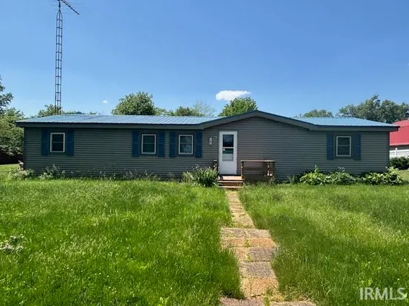 306 S Chestnut St, Earl Park, IN 47942