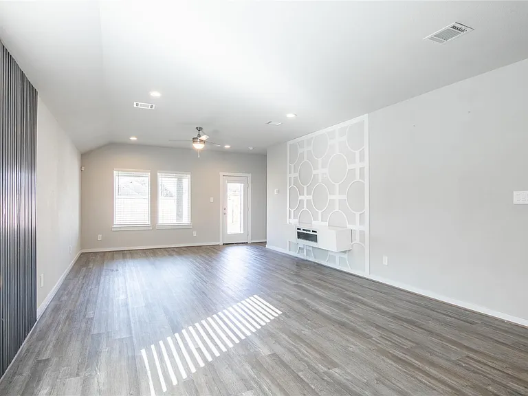 7226 Telford Hollow Trl — Photo 38