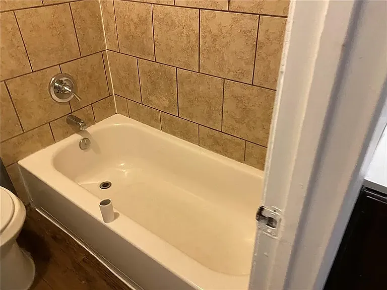 8919 Galewood Dr — Photo 16