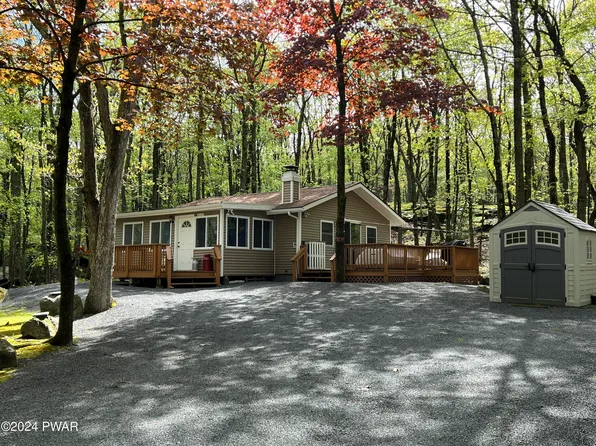 323 Forest Dr, Lakeville, PA 18438