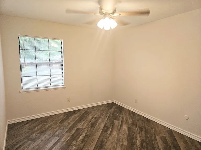 6908 Sunflower Cir N — Photo 17