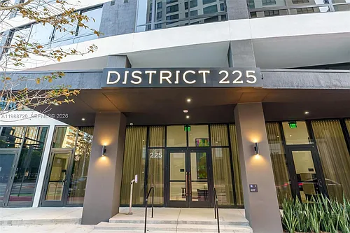 225 N Miami Ave #1701 Photo 1