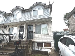 349 Harbor Rd, Staten Island, NY 10303