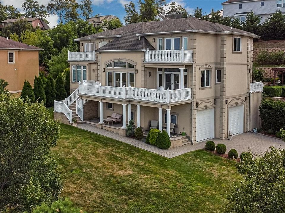 1st image of 6 Cliff Ave