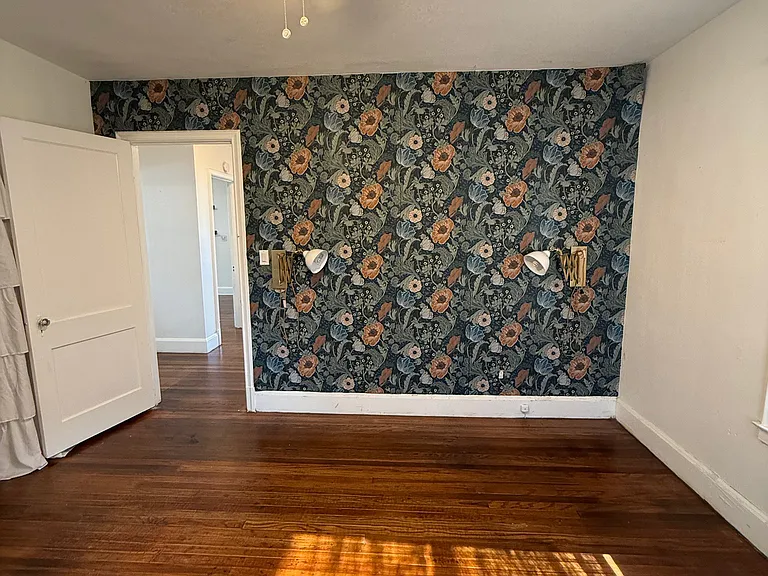 718 E 15th Ave — Photo 35