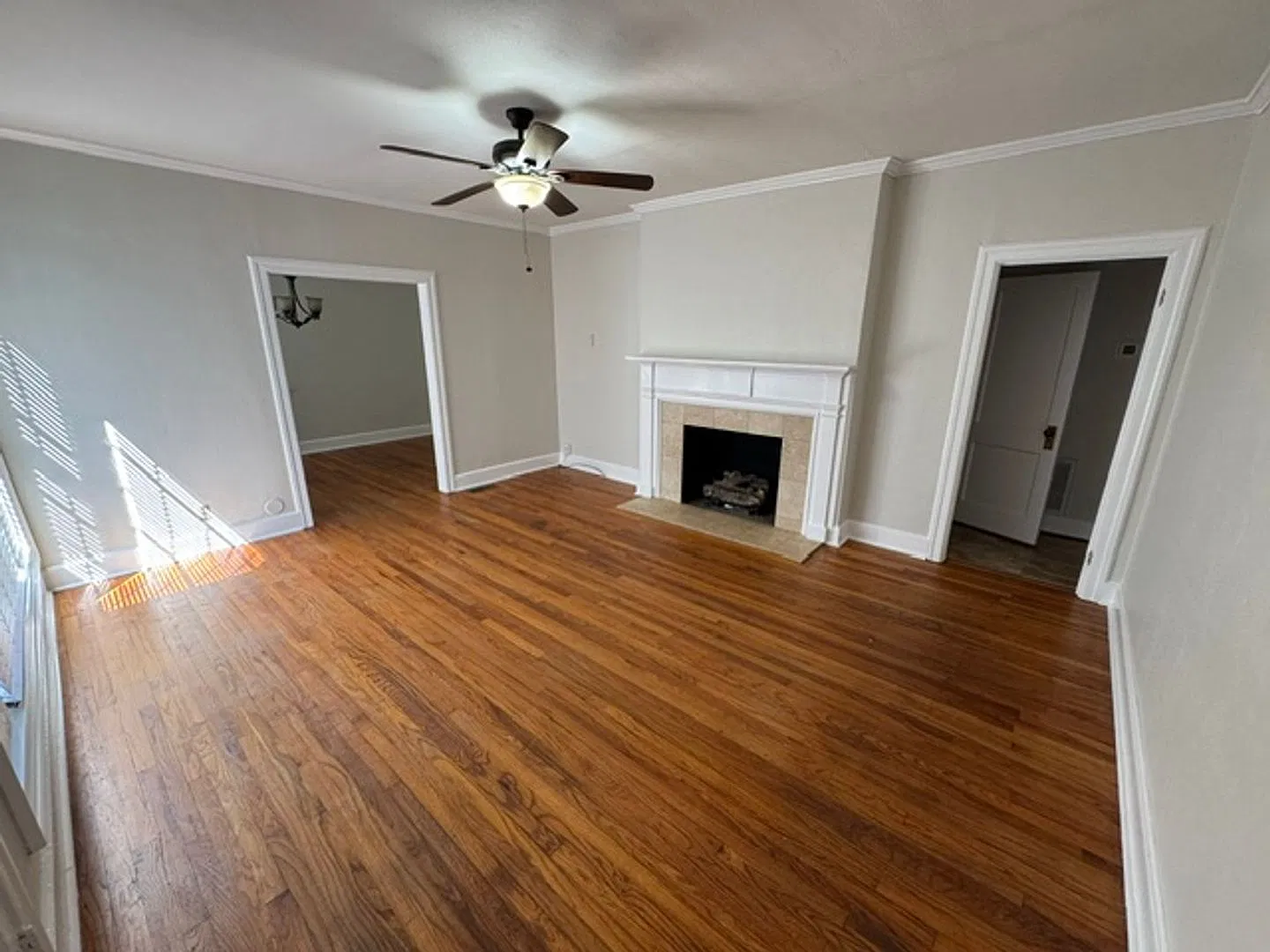 306 E Mclendon Circle — Photo 2