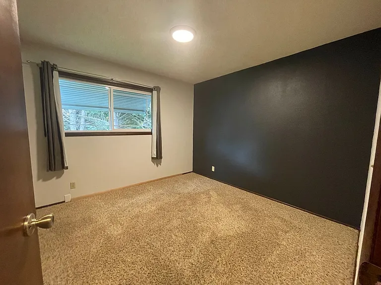 3020 W Shasta Ave — Photo 14