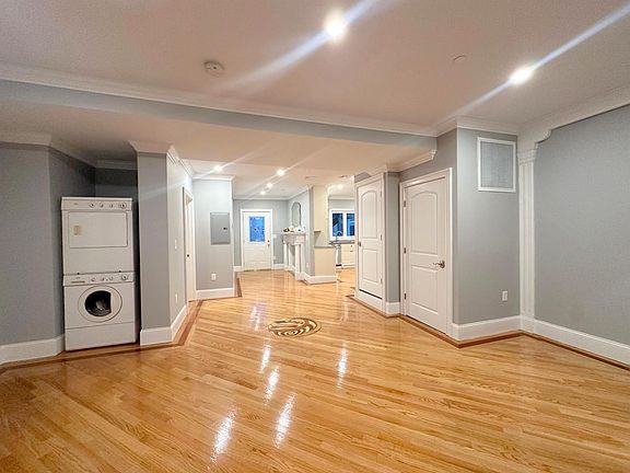 5th image of 66 Dudley St APT 3