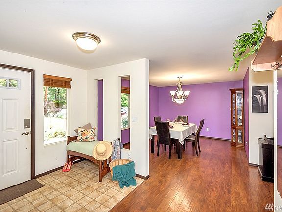 4th image of 20416 22nd St