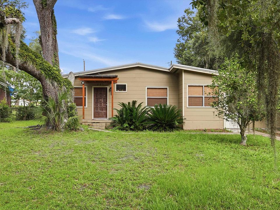 1st image of 205 Cypress Rd