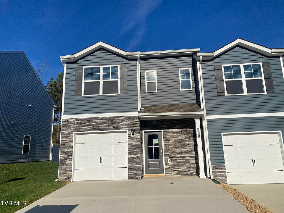 1st image of 1068 Saylors Pl