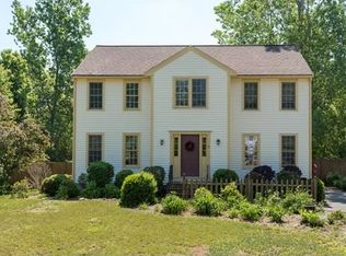 15 Fieldcrest Dr, Bridgewater, MA 02324