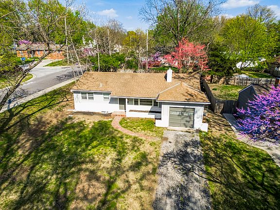 7701MOHAWKDR32_04142025