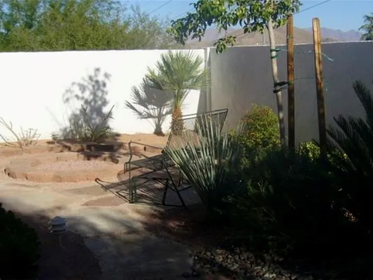 647 Florence Dr #- — Photo 16
