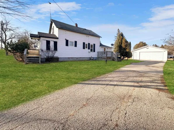 712 Mira Ave, Crivitz, WI 54114