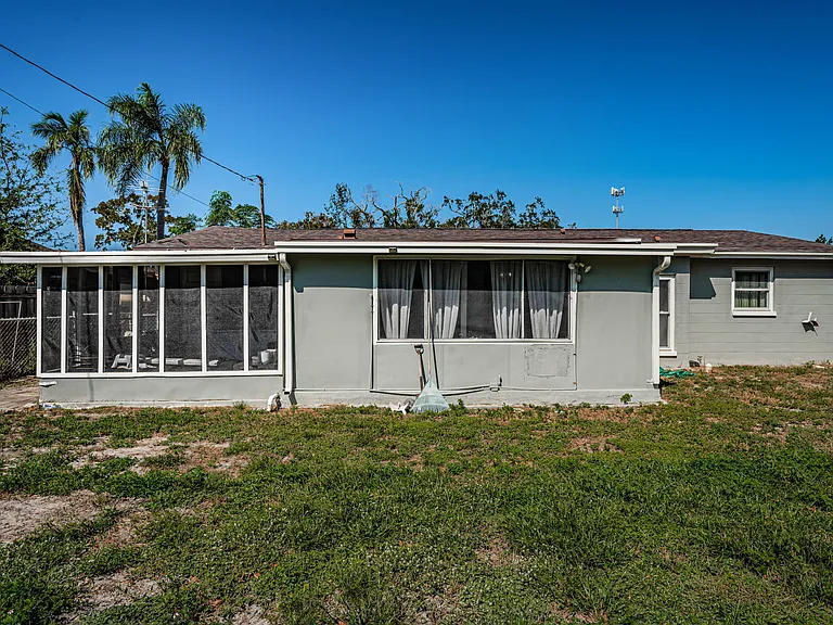 4424 Beacon Square Dr — Photo 13